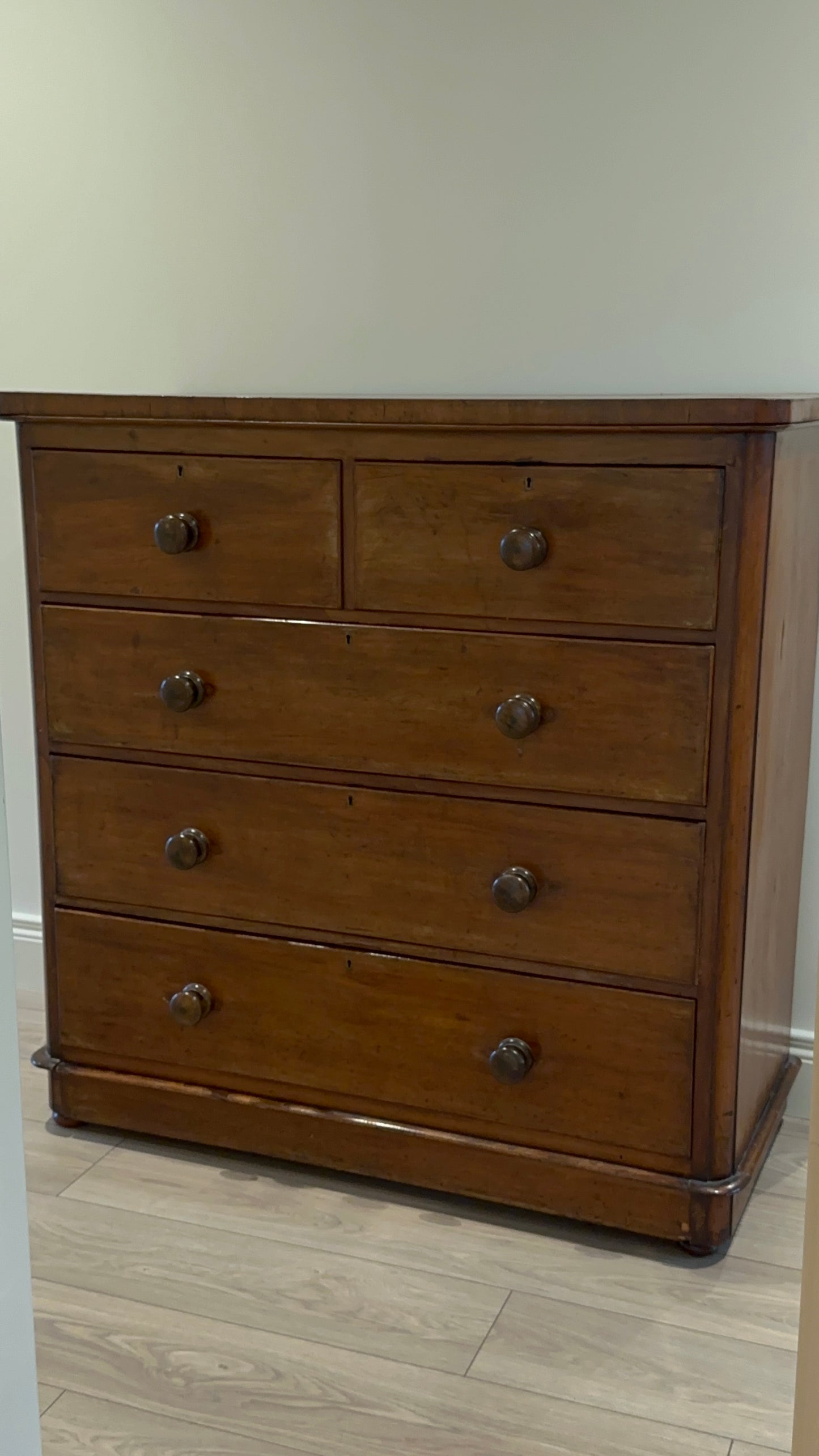 Mahogany Chest of Drawers