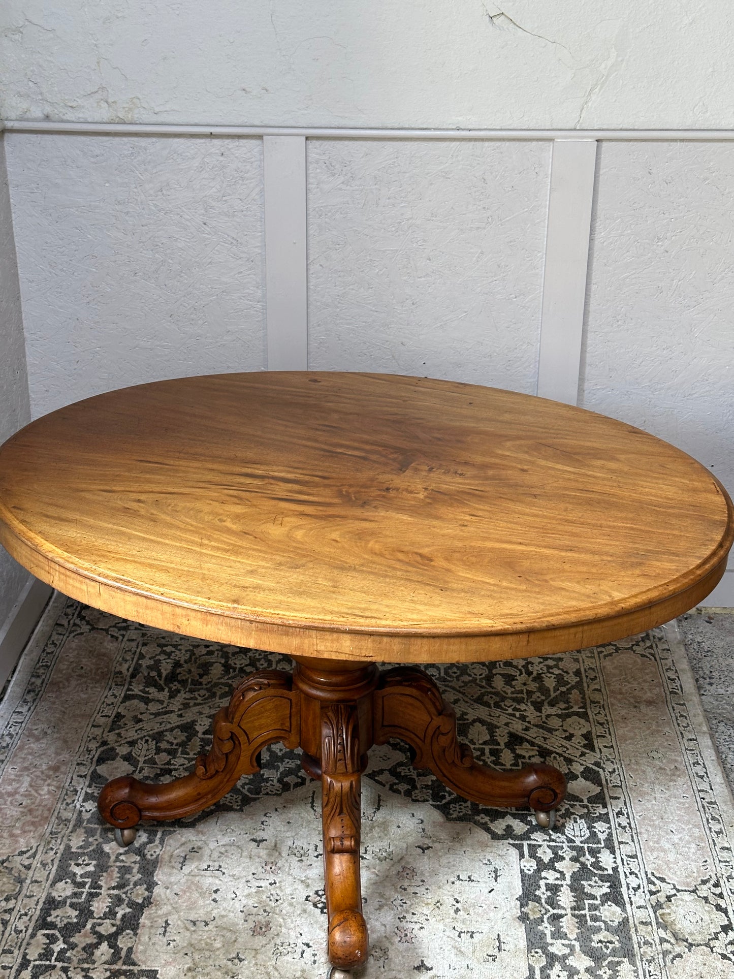 Victorian mahogan breakfast table