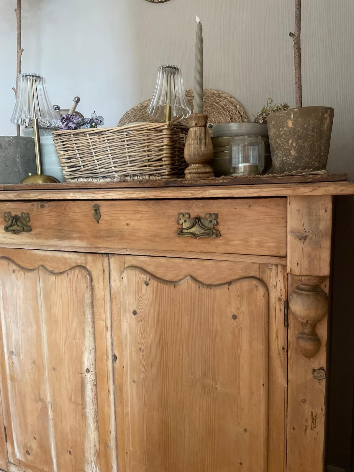Victorian Cabinet/Cupboard