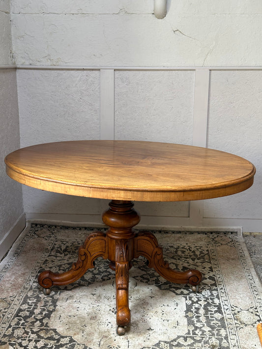 Victorian mahogan breakfast table