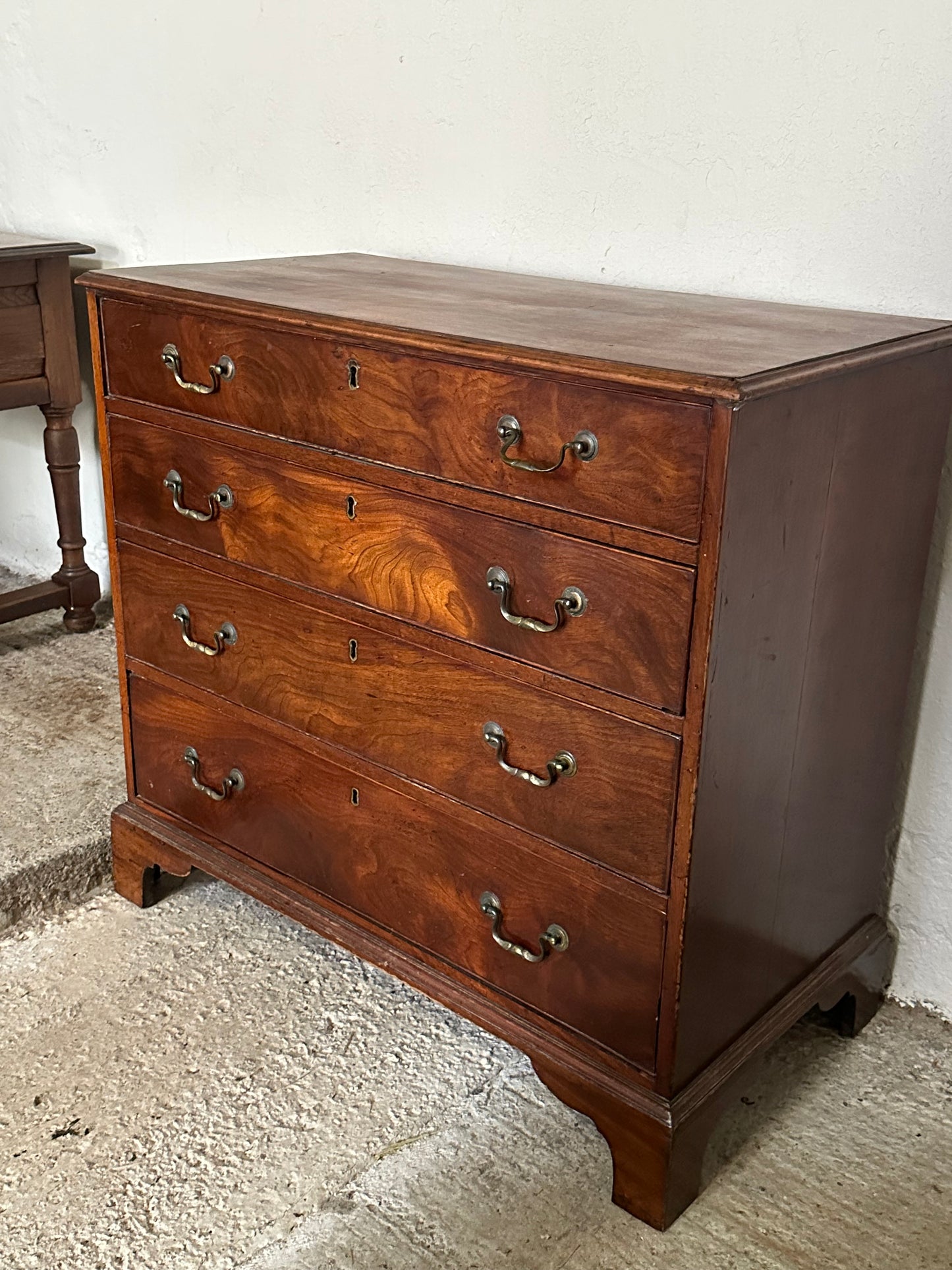 Georgian Chest of Drawers
