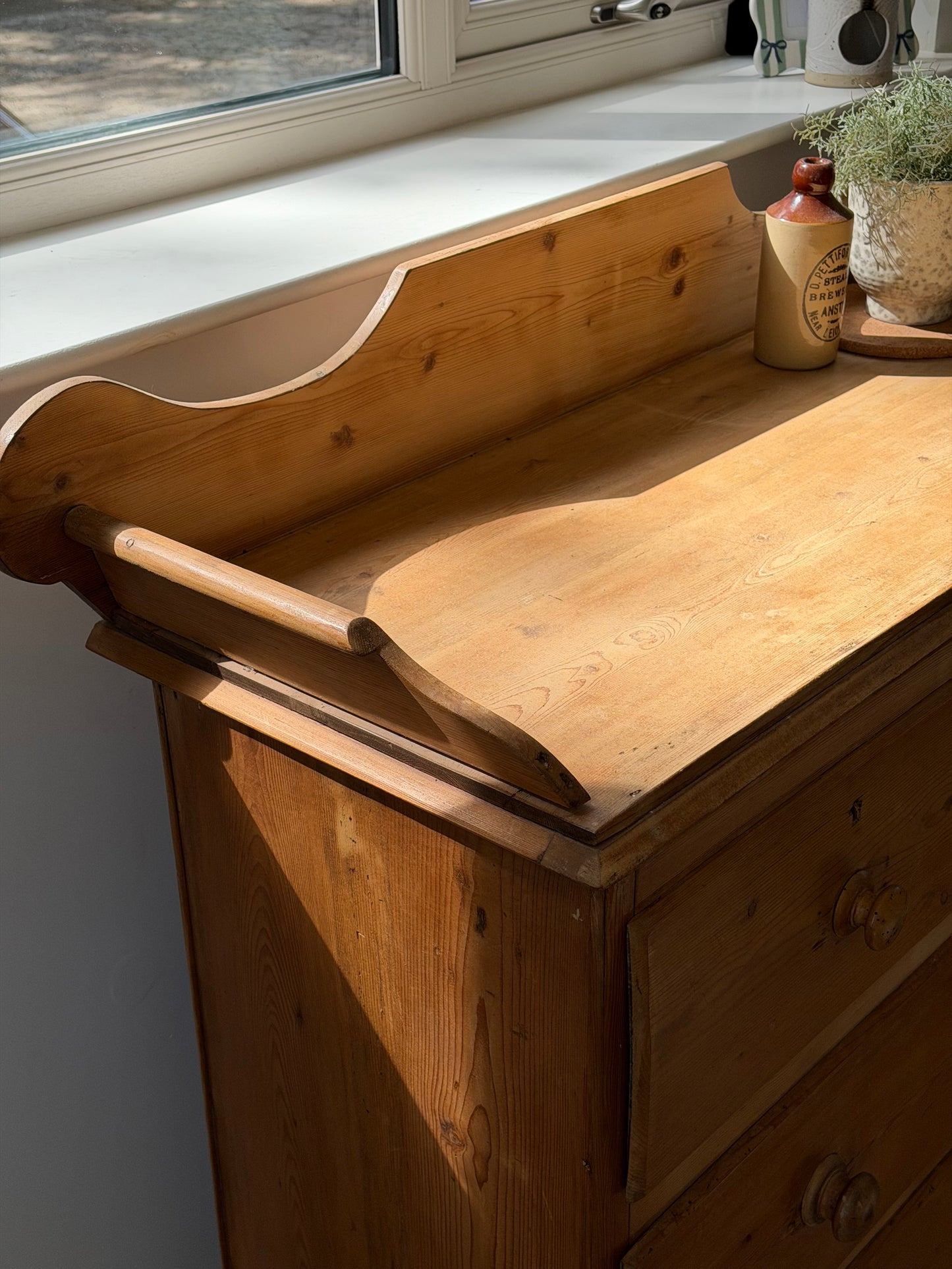 Victorian Pine Chest of Drawers