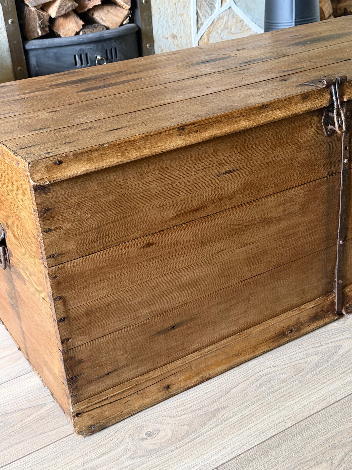 Large Storage Chest/Crate