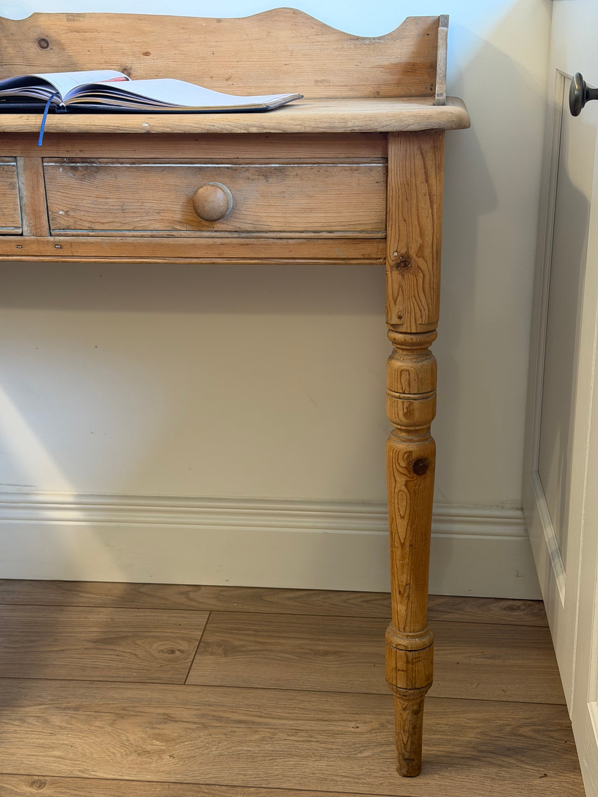 Victorian Gallery-Back Table