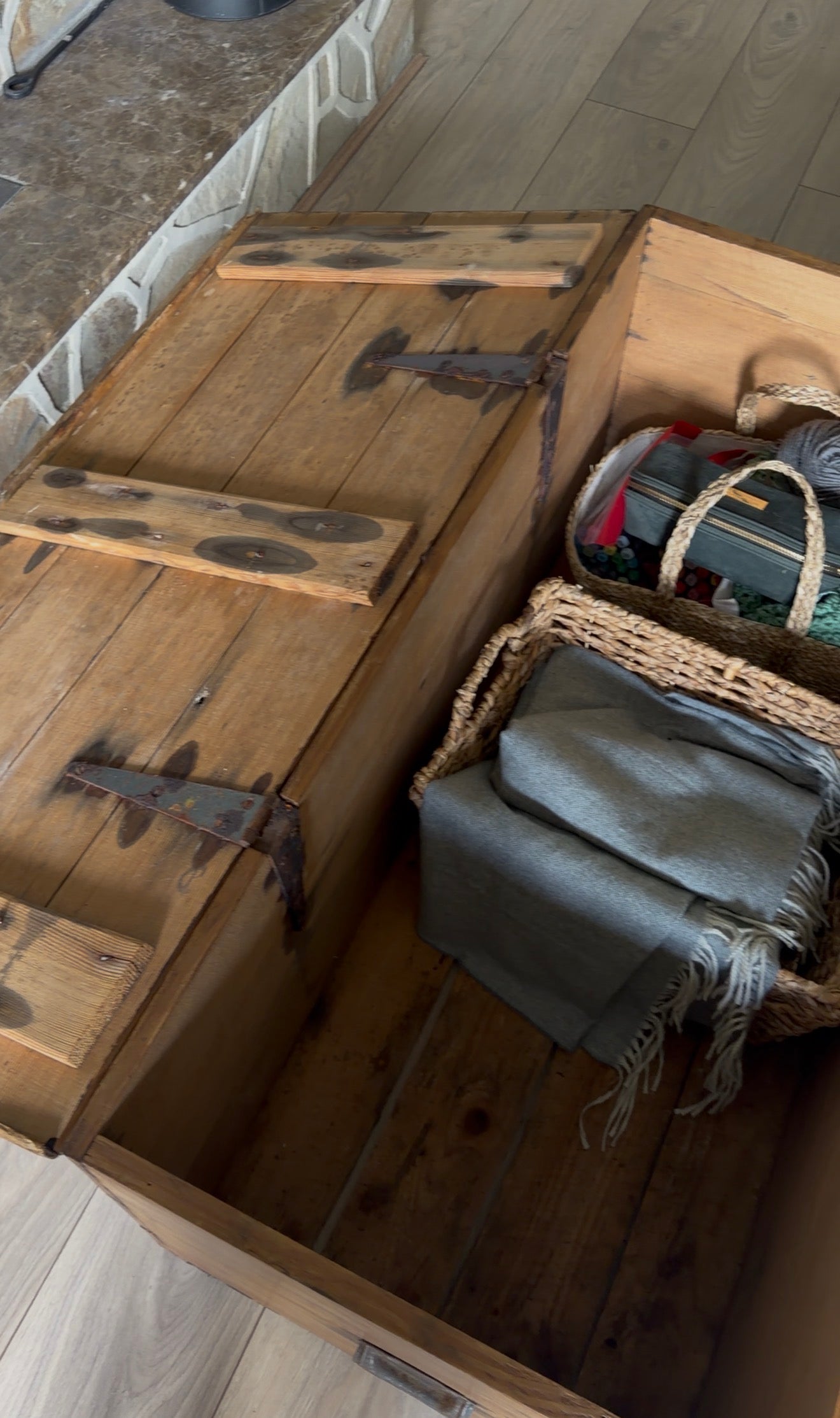 Large Storage Chest/Crate