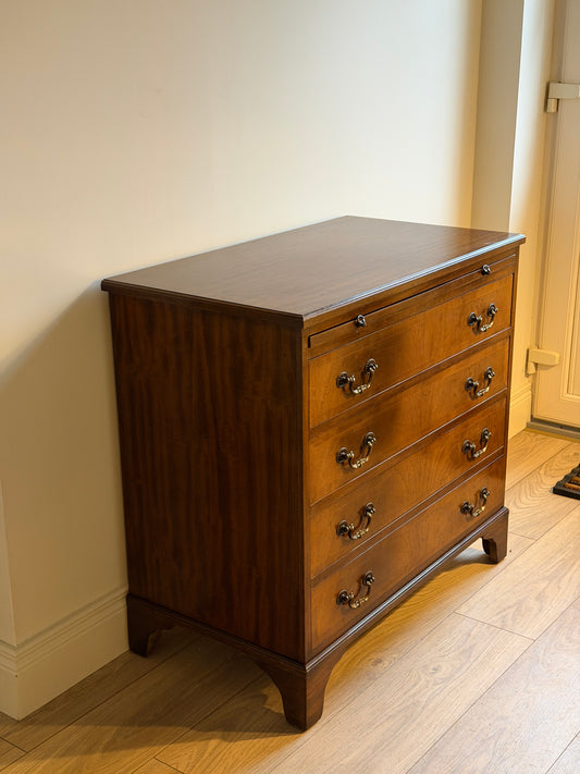 Victorian Chest of Drawers