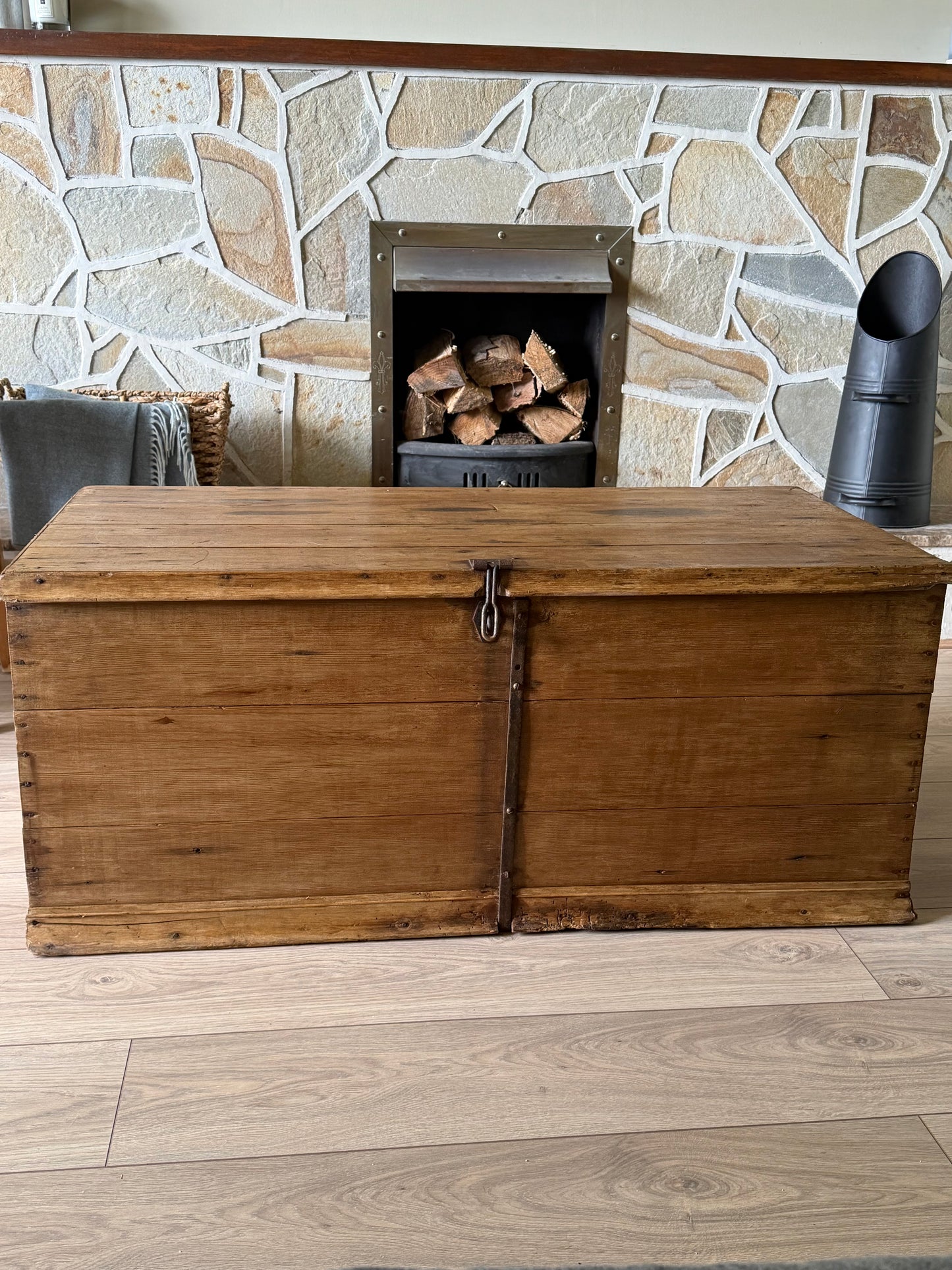 Large Storage Chest/Crate