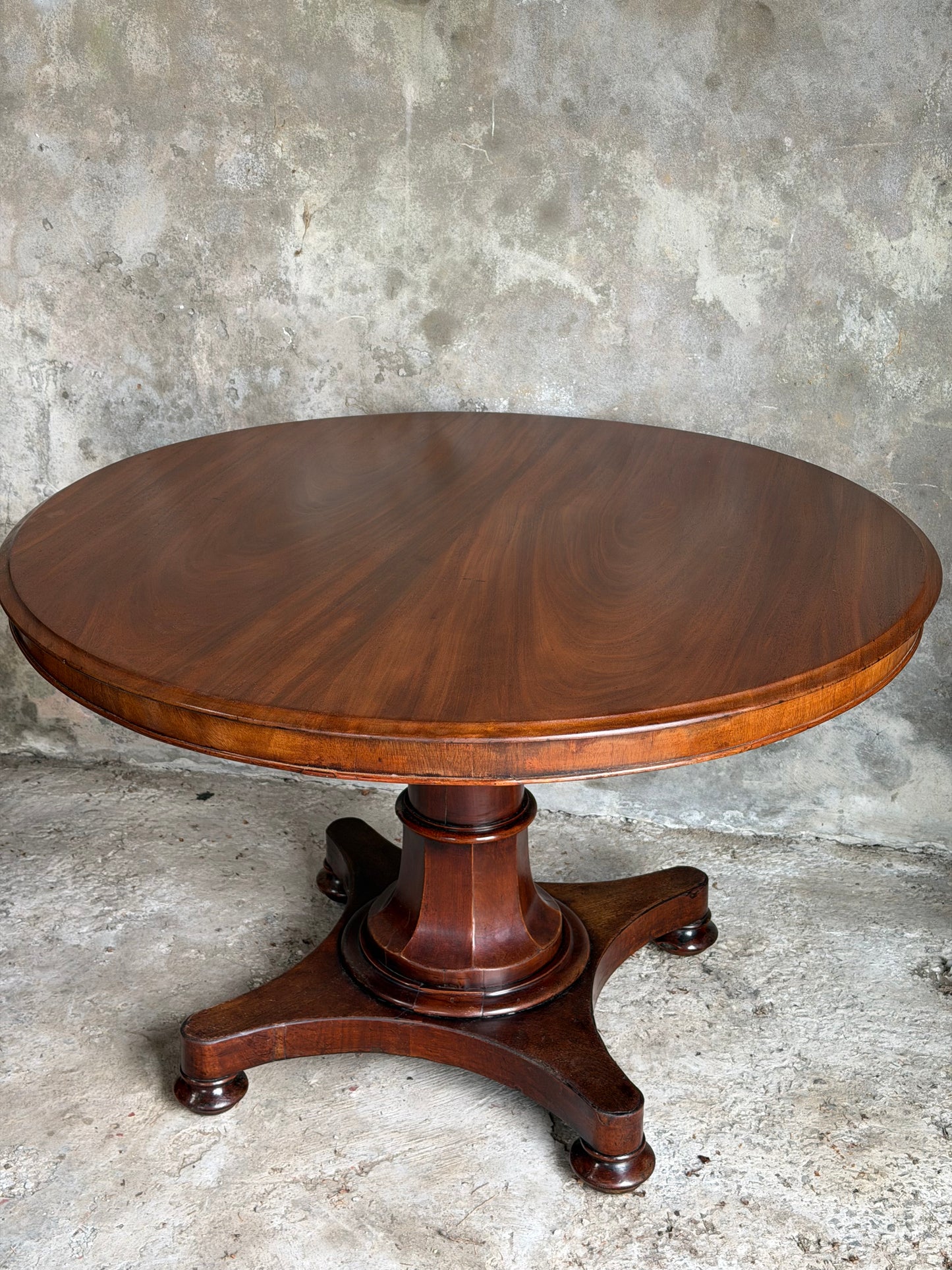William IV Round Breakfast Table