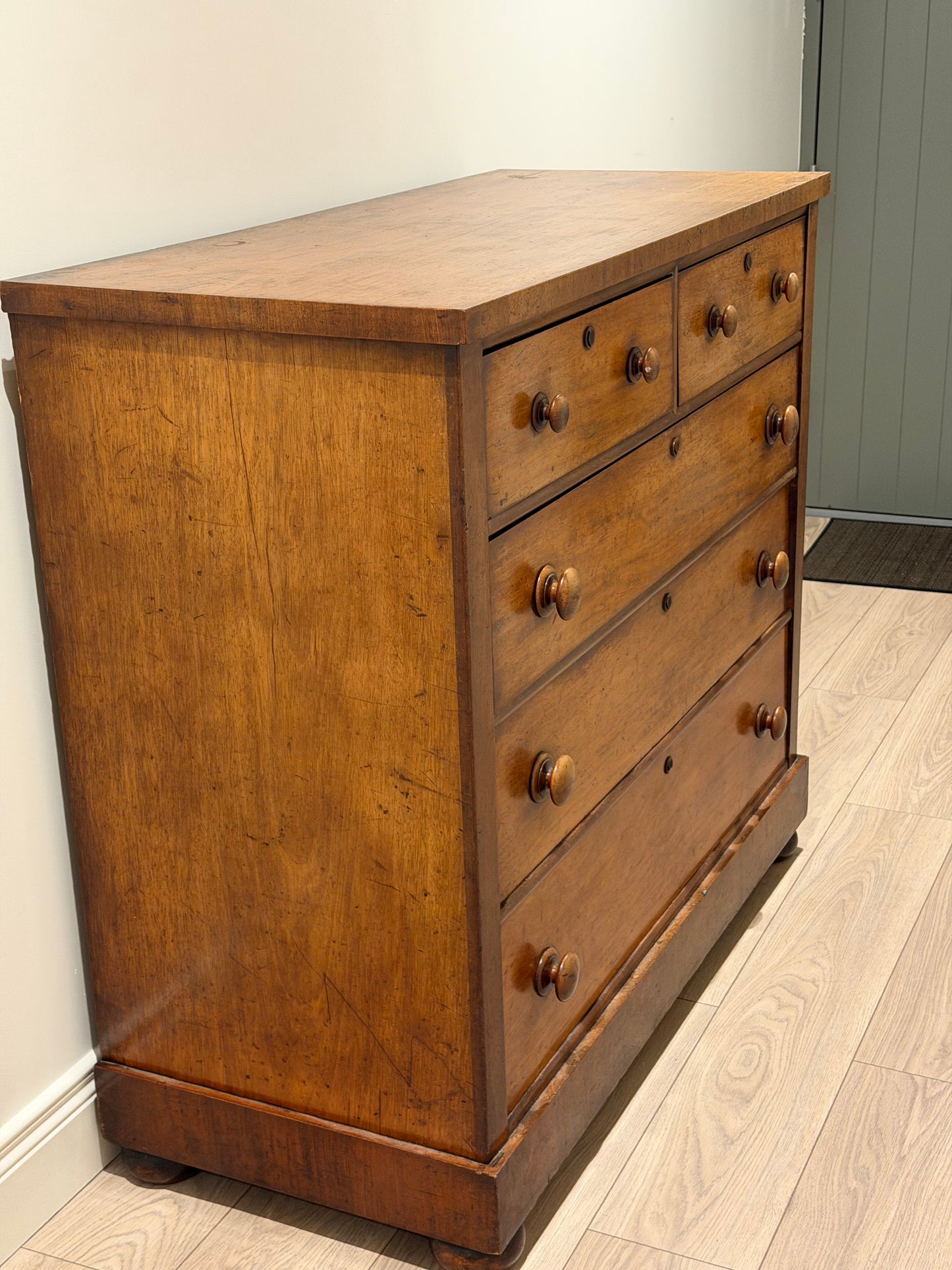 Victorian Mahogany Chest of Drawers